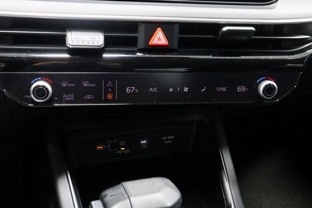 Used 2025 Kia K5 LXS image 29