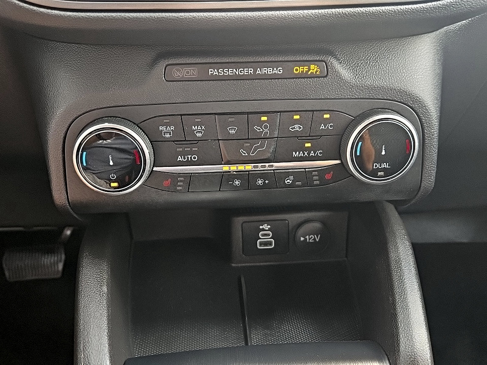 Certified 2024 Ford Escape Active AWD/4WD image 19