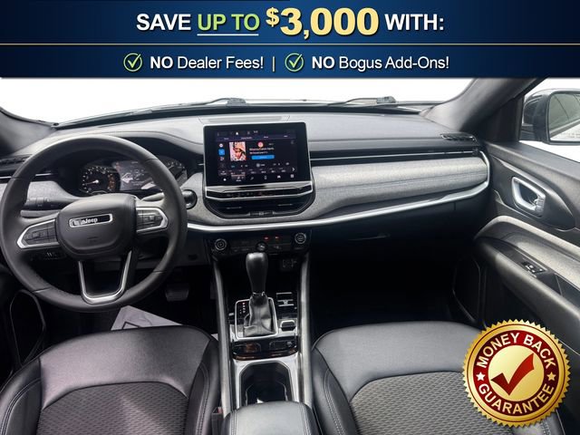 Used 2024 Jeep Compass Latitude AWD/4WD image 17