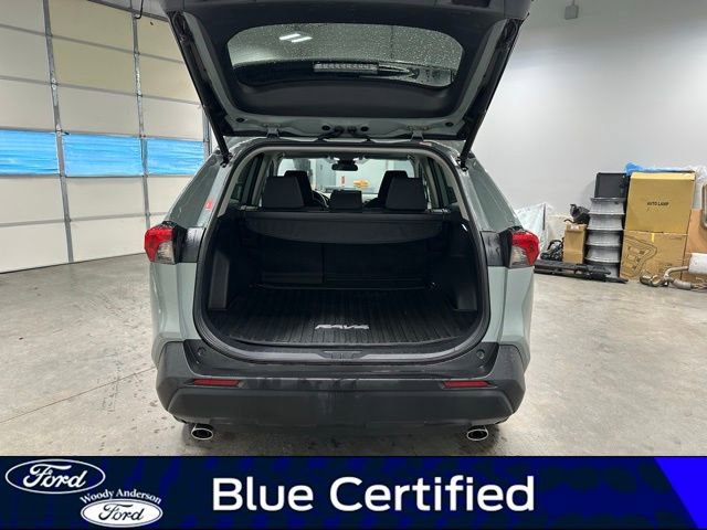Used 2022 Toyota RAV4 XLE w/ Convenience Package image 7