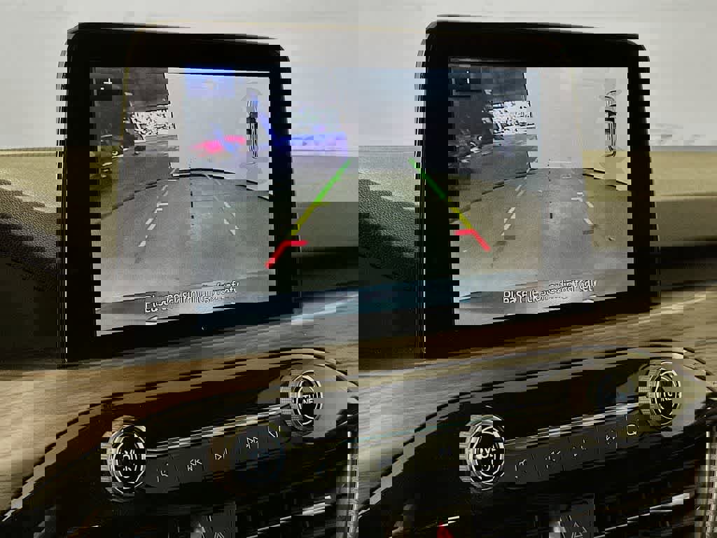 Certified 2020 Ford Escape Titanium image 29