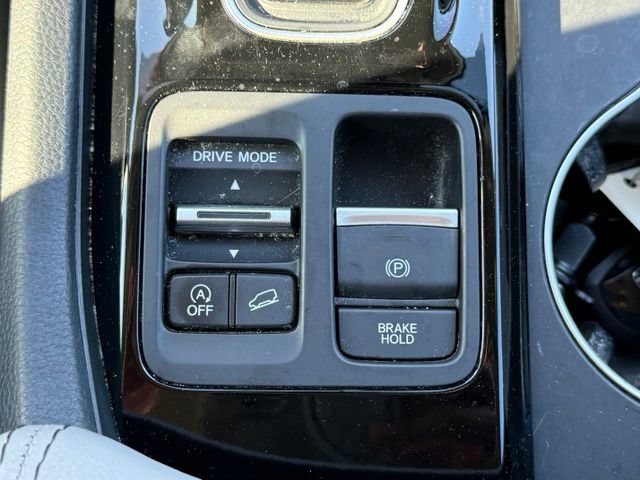 Used 2024 Honda Pilot Elite image 37