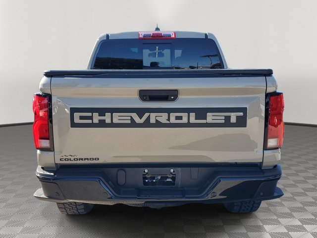 Used 2024 Chevrolet Colorado Z71 w/ Z71 Convenience Package 2 image 3