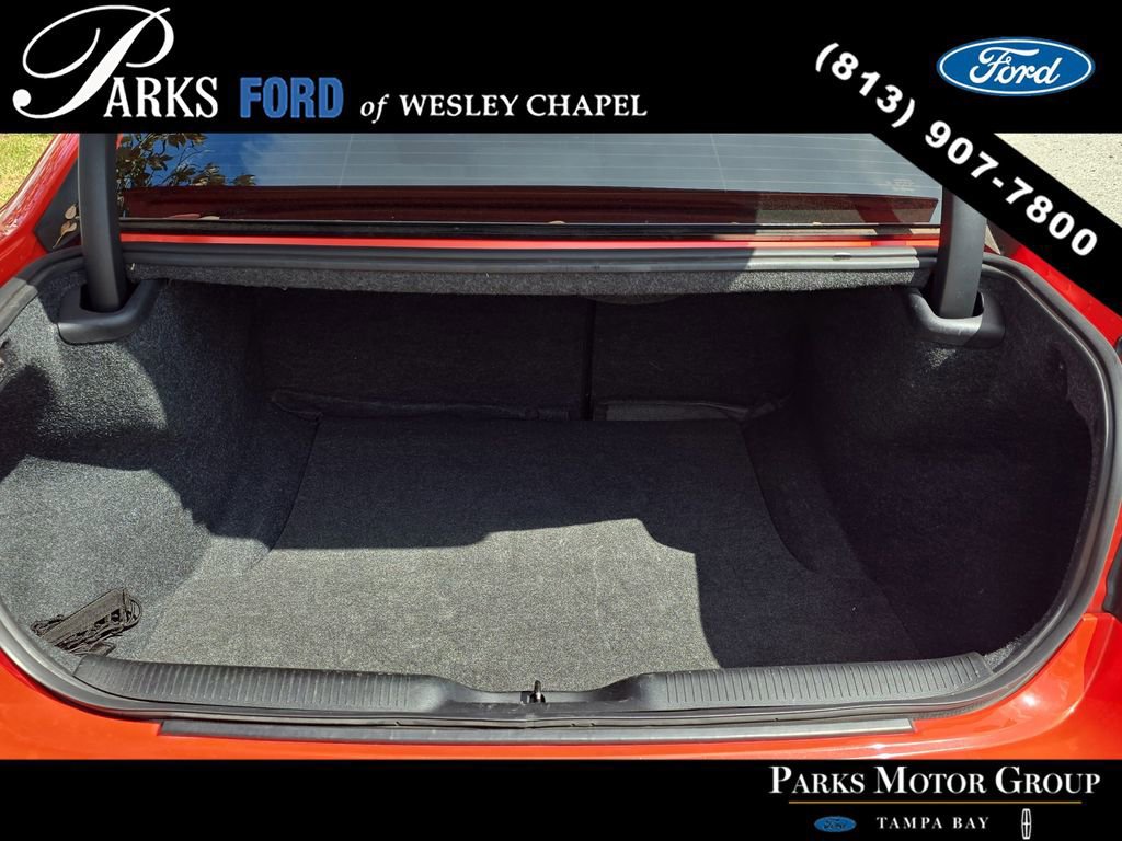 Used 2017 Dodge Charger SE w/ Popular Equipment Group image 8