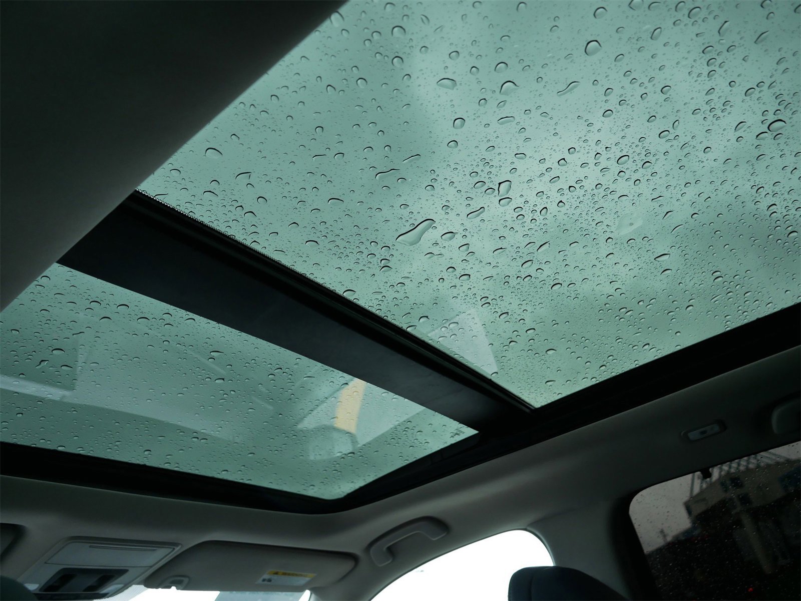 Used 2025 Honda Pilot Elite image 17