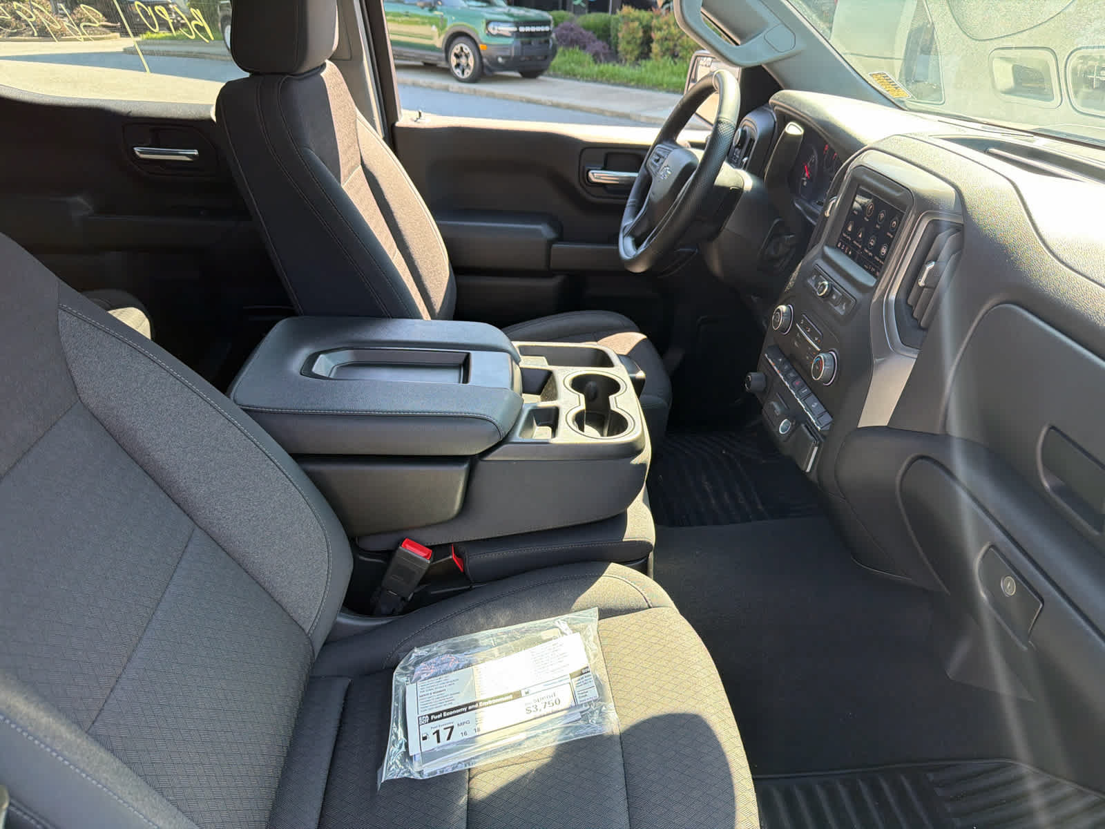 Used 2022 Chevrolet Silverado 1500 Custom Trail Boss AWD/4WD image 6