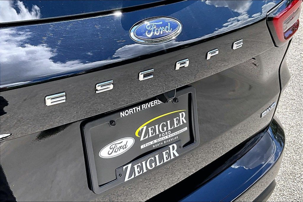 Certified 2024 Ford Escape ST-Line w/ Tech Pack #1 AWD/4WD image 8