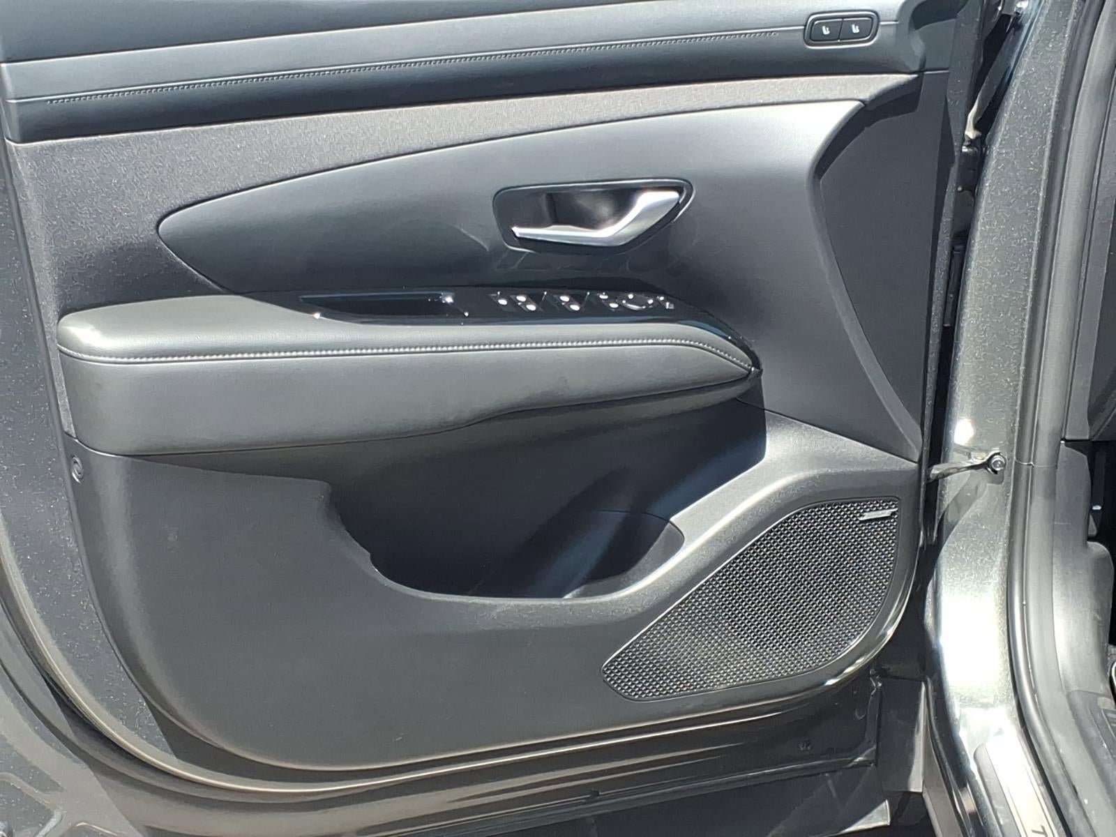 Used 2025 Hyundai Tucson Limited AWD/4WD image 21