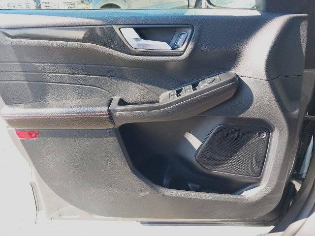 Certified 2025 Ford Escape ST-Line AWD/4WD image 14