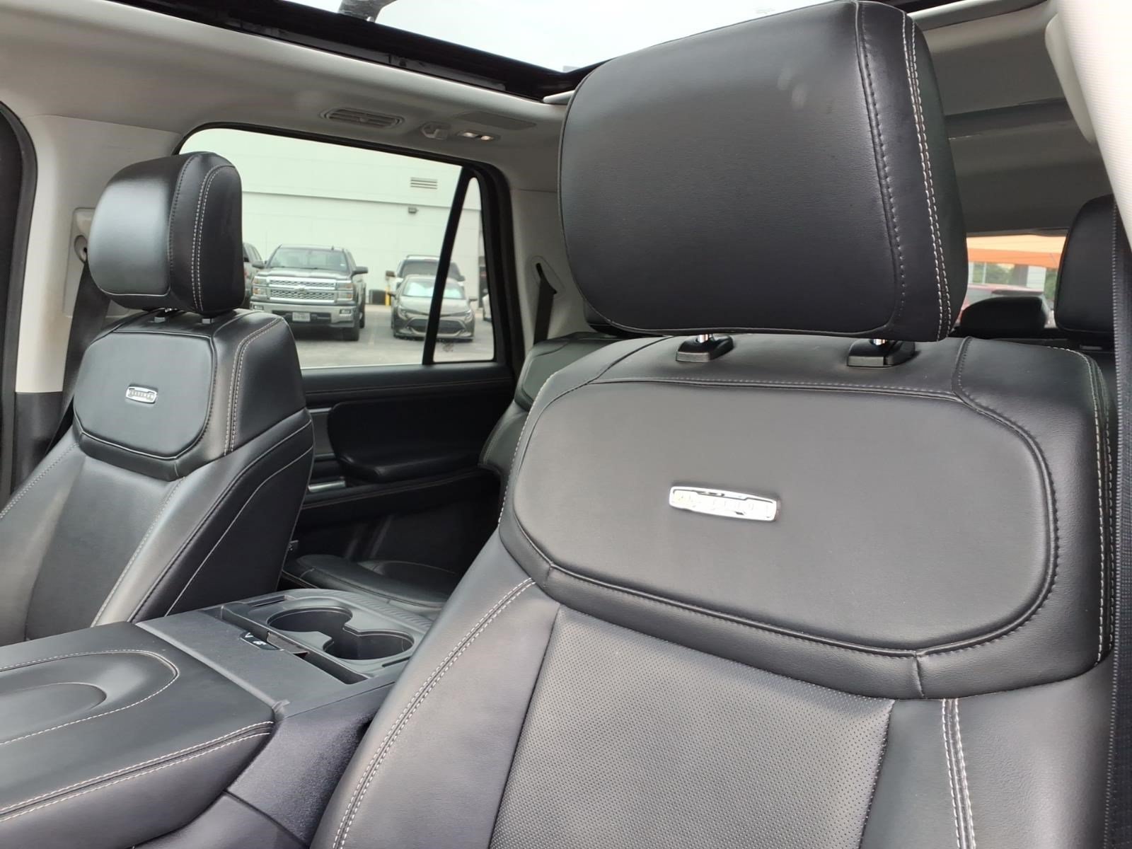 Certified 2025 Ford Expedition Max Platinum w/ Driver's Package AWD/4WD image 17