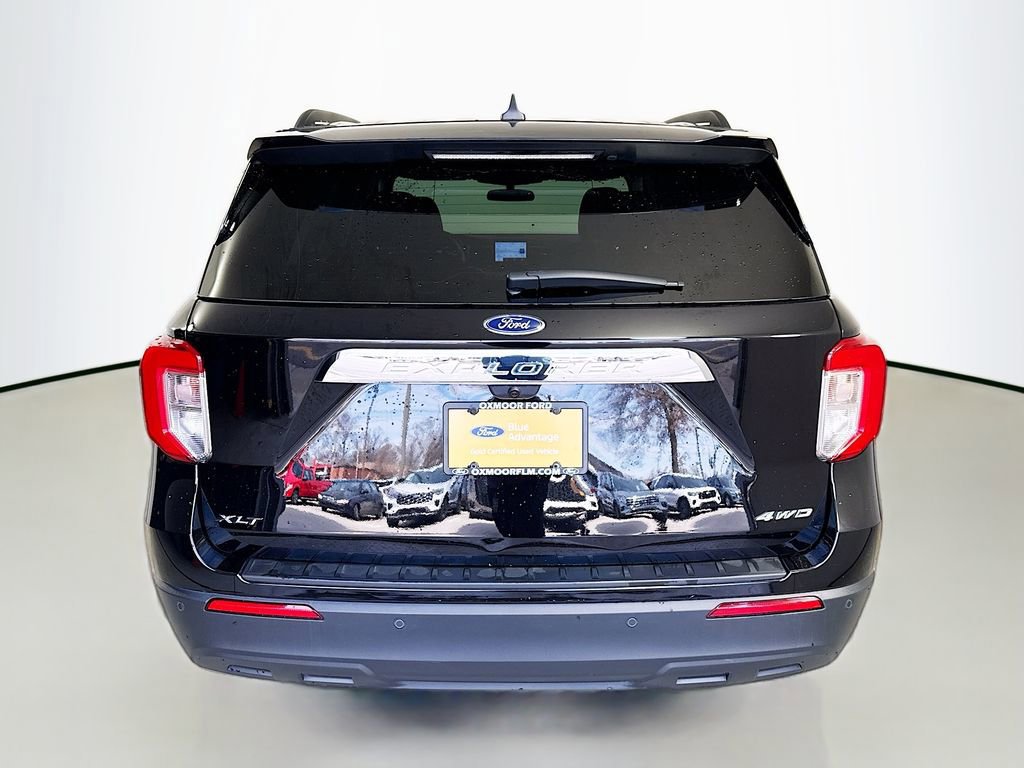 Certified 2023 Ford Explorer XLT image 4