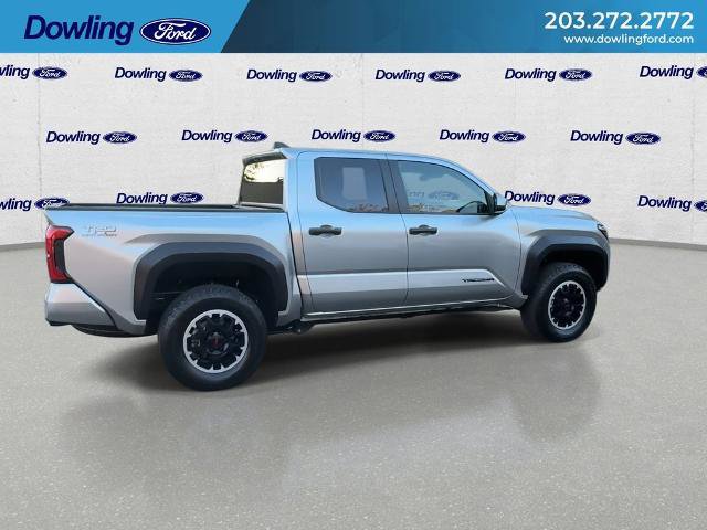Used 2024 Toyota Tacoma TRD Off-Road image 3