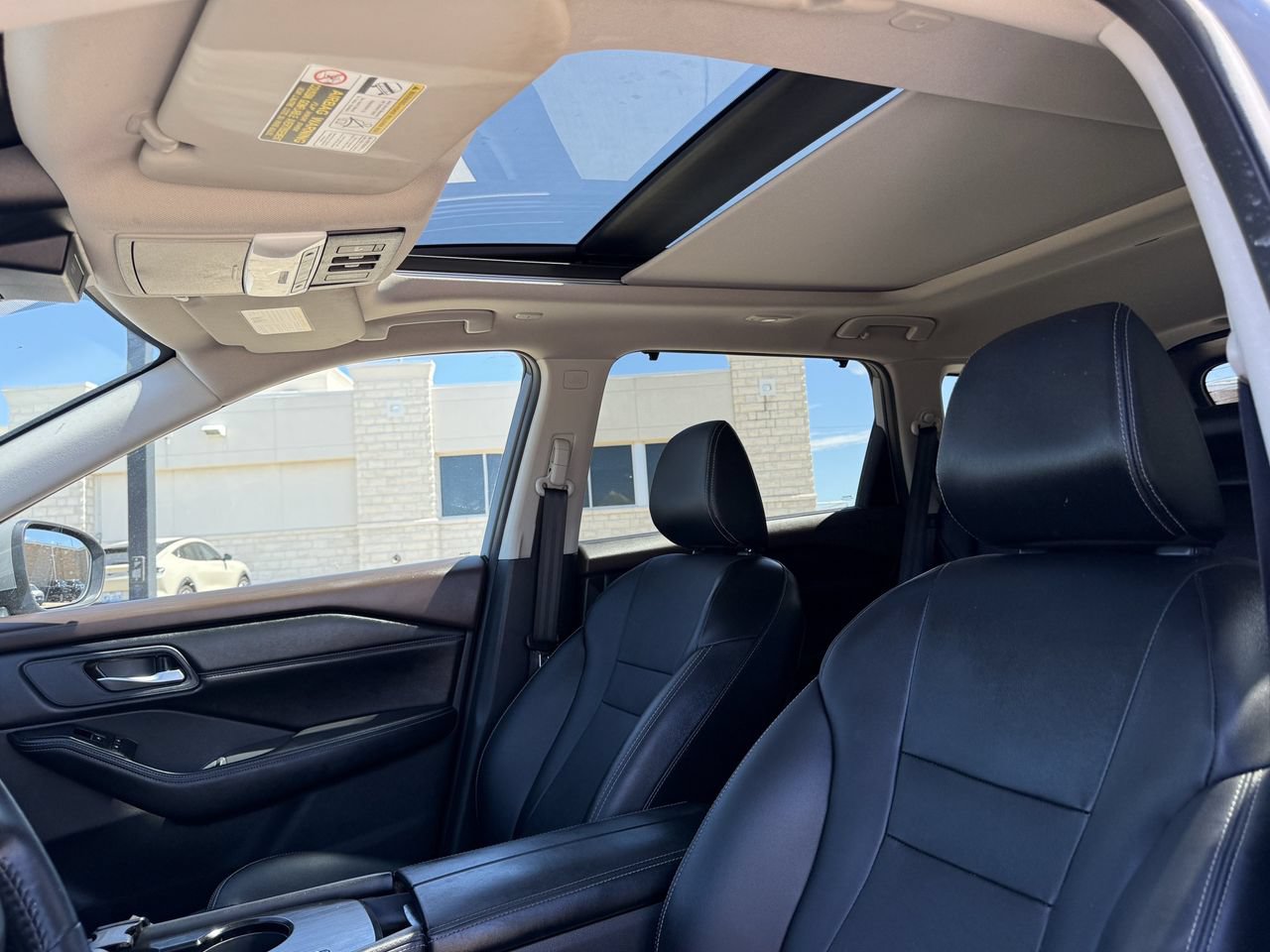 Used 2023 Nissan Rogue SL w/ SL Premium Package FWD image 24