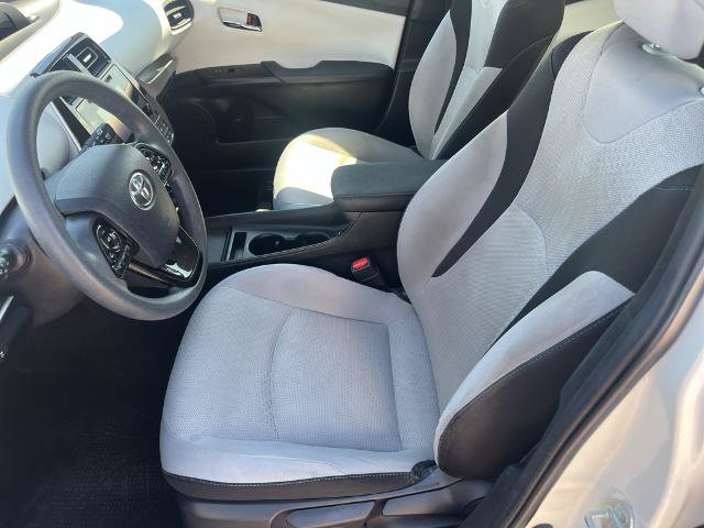 Used 2019 Toyota Prius LE AWD/4WD image 16