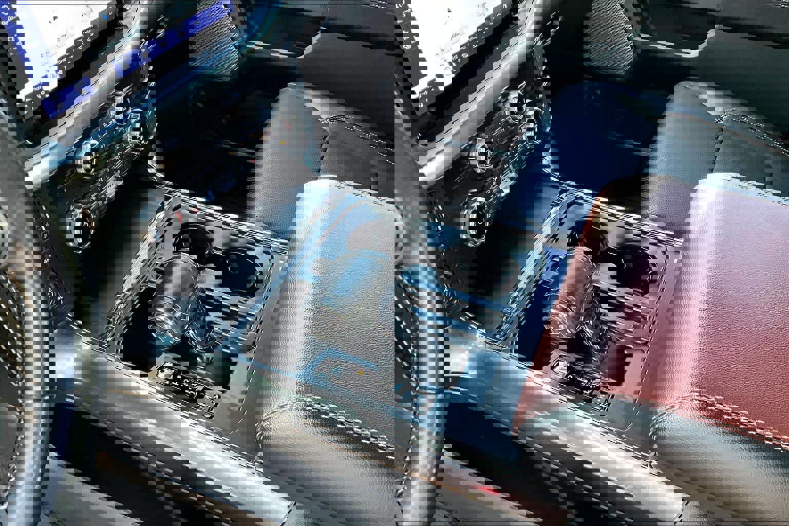 Certified 2022 Ford F150 Lariat w/ Equipment Group 502A High image 18