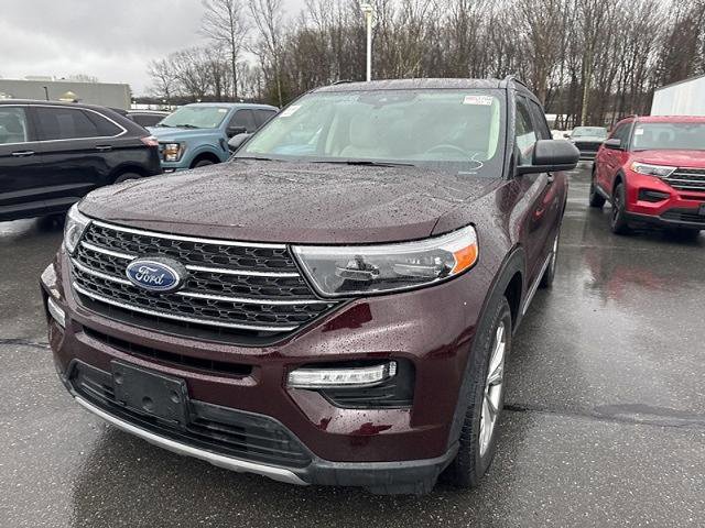 Certified 2023 Ford Explorer XLT w/ Equipment Group 202A AWD/4WD image 4