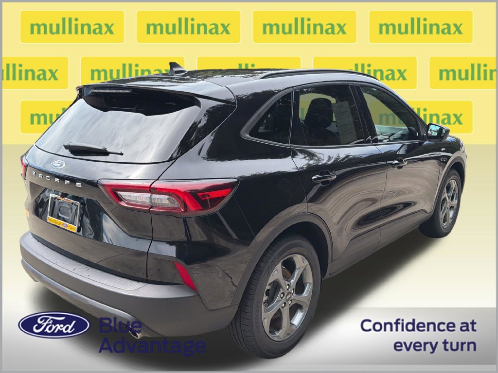 Certified 2025 Ford Escape ST-Line FWD image 4
