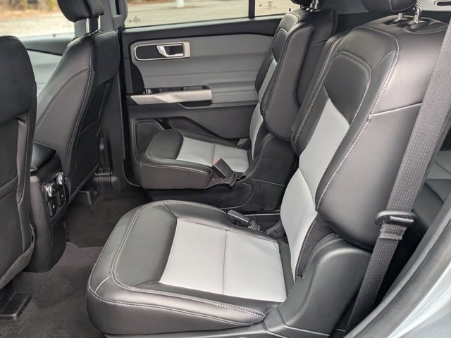 Certified 2022 Ford Explorer XLT w/ Equipment Group 202A image 30