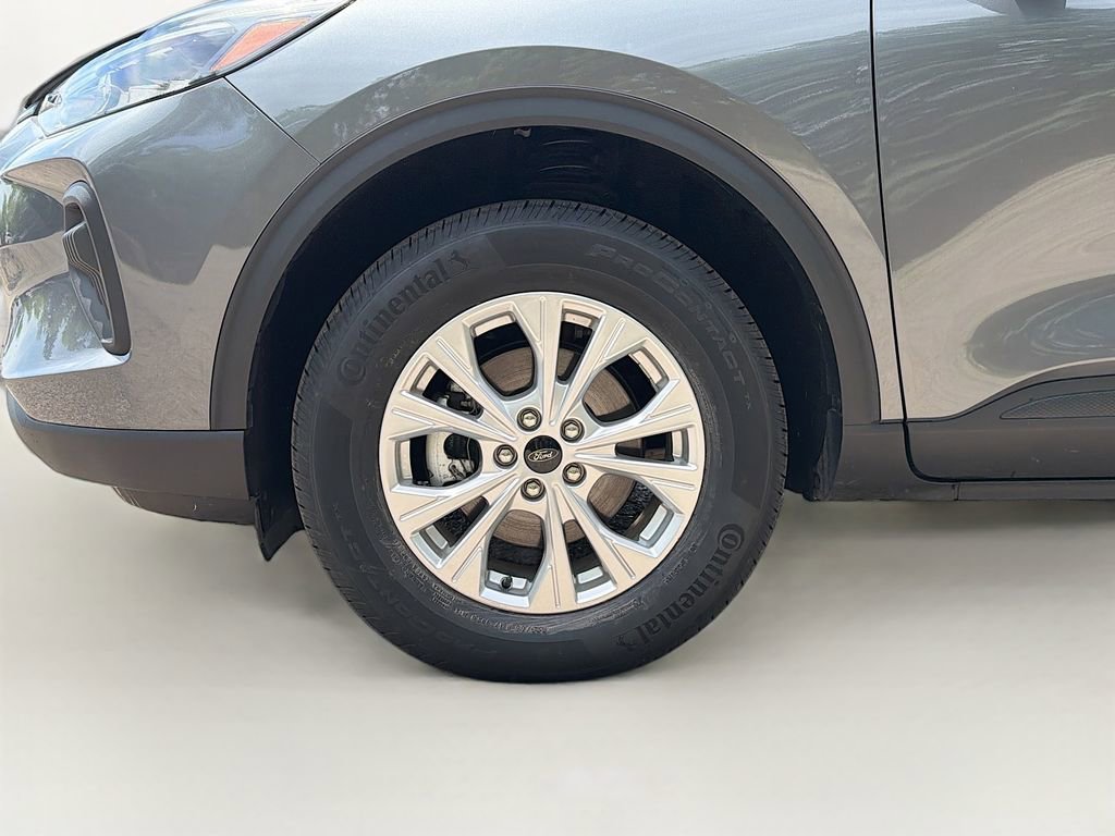 Certified 2024 Ford Escape Active AWD/4WD image 32