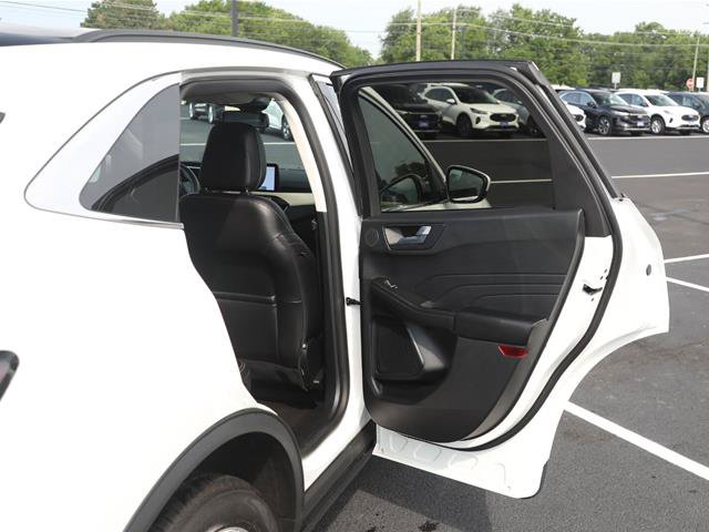 Certified 2022 Ford Escape Titanium w/ Titanium Elite Package AWD/4WD image 29