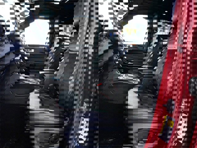 Certified 2023 Ford Explorer ST-Line w/ Class IV Trailer Tow Package image 16