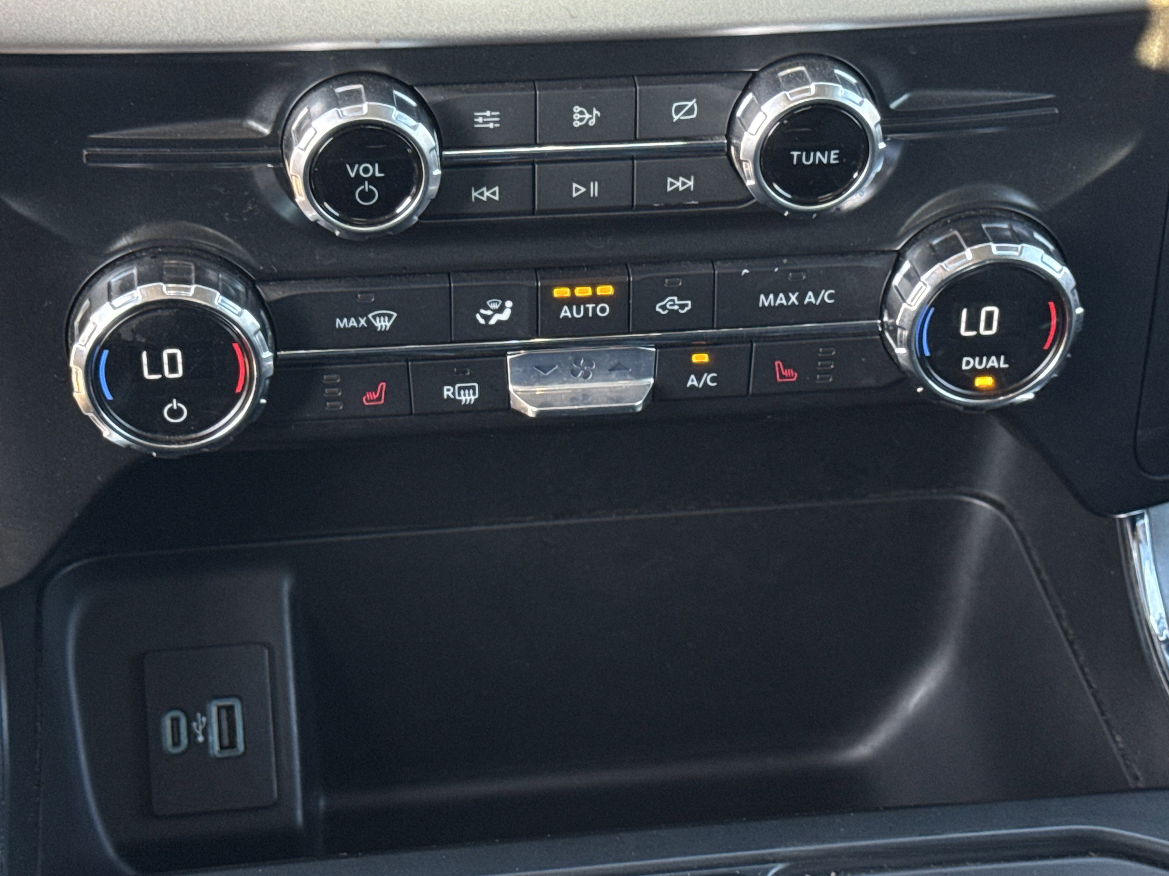 Certified 2021 Ford F150 XLT w/ Equipment Group 302A High image 23