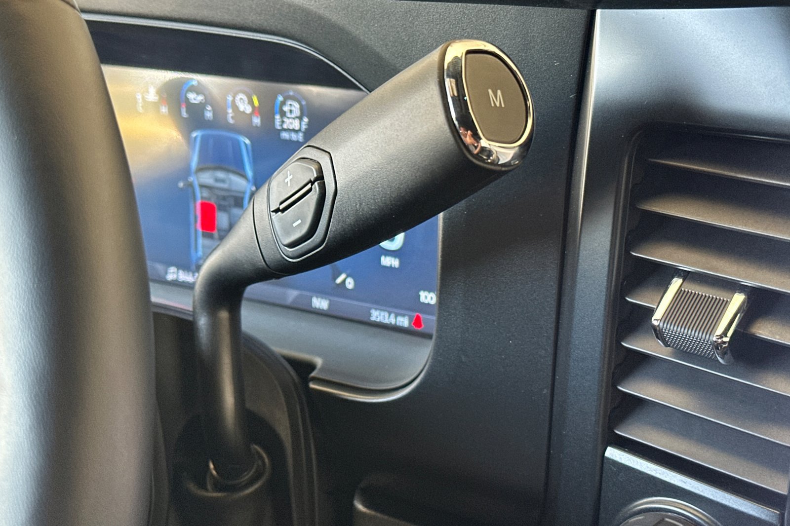 Certified 2026 Ford F350 Platinum AWD/4WD image 22