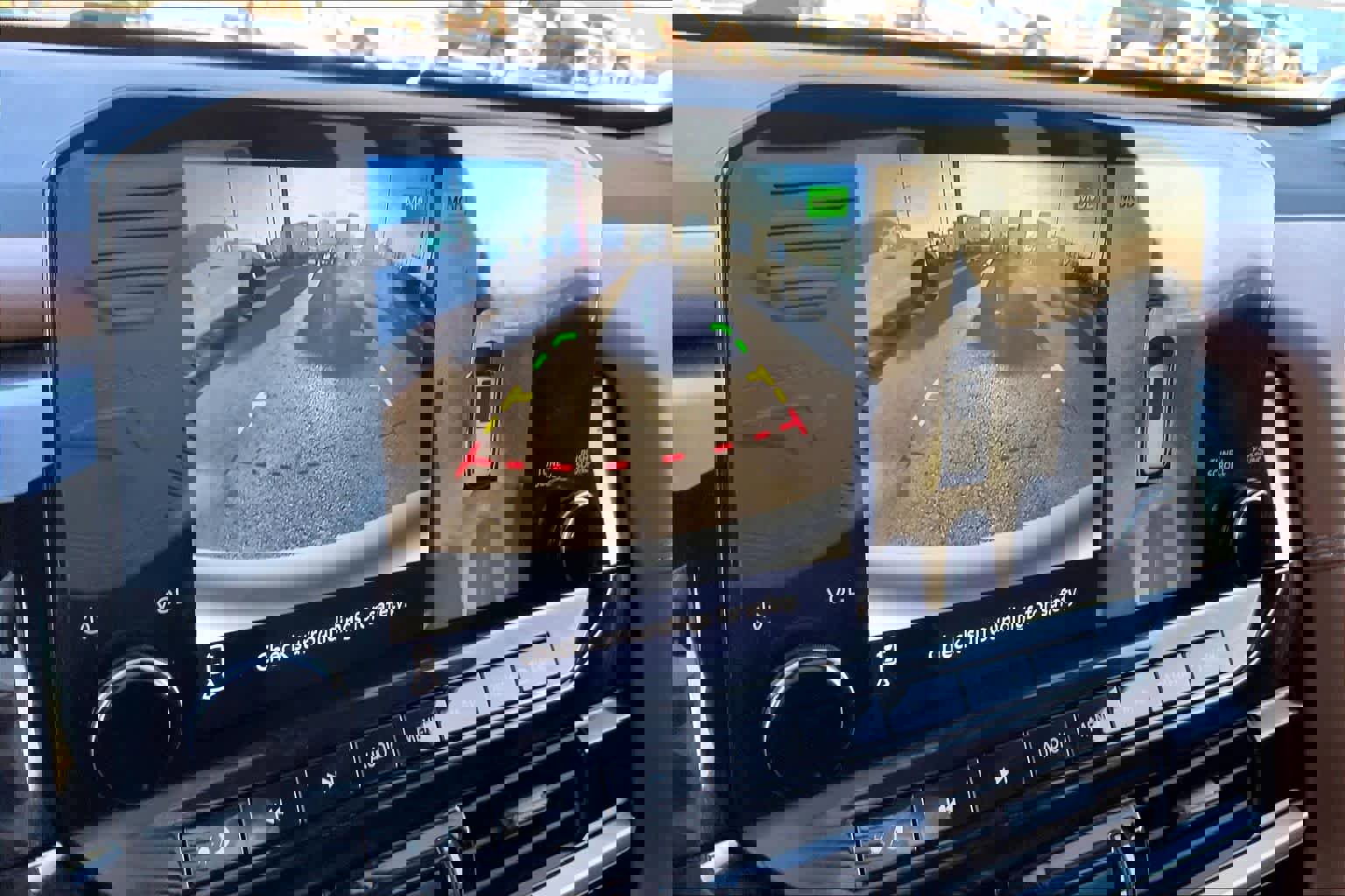 Used 2024 Nissan Pathfinder Platinum w/ Cargo Package image 25