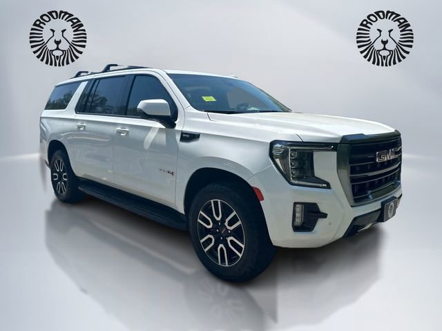Used 2022 GMC Yukon XL AT4 w/ Max Trailering Package AWD/4WD image 3