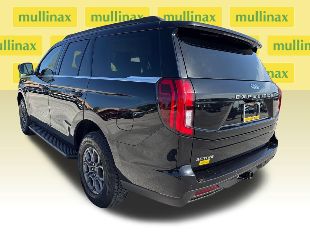 Certified 2025 Ford Expedition Active RWD image 9