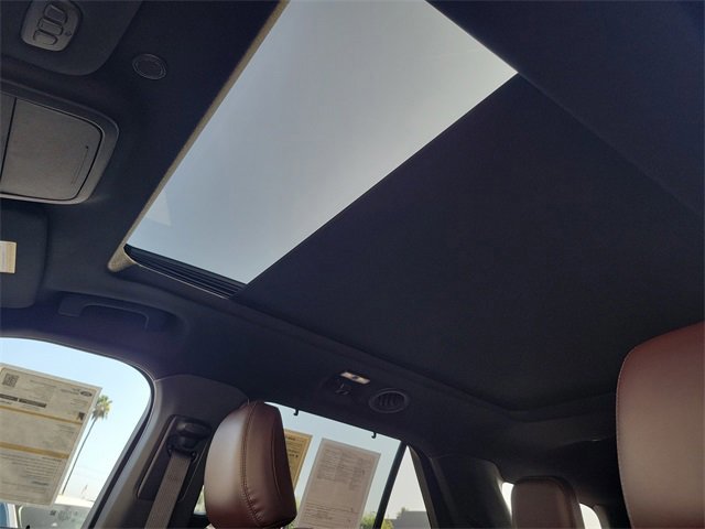 Certified 2023 Ford Explorer Platinum w/ Technology Package image 21