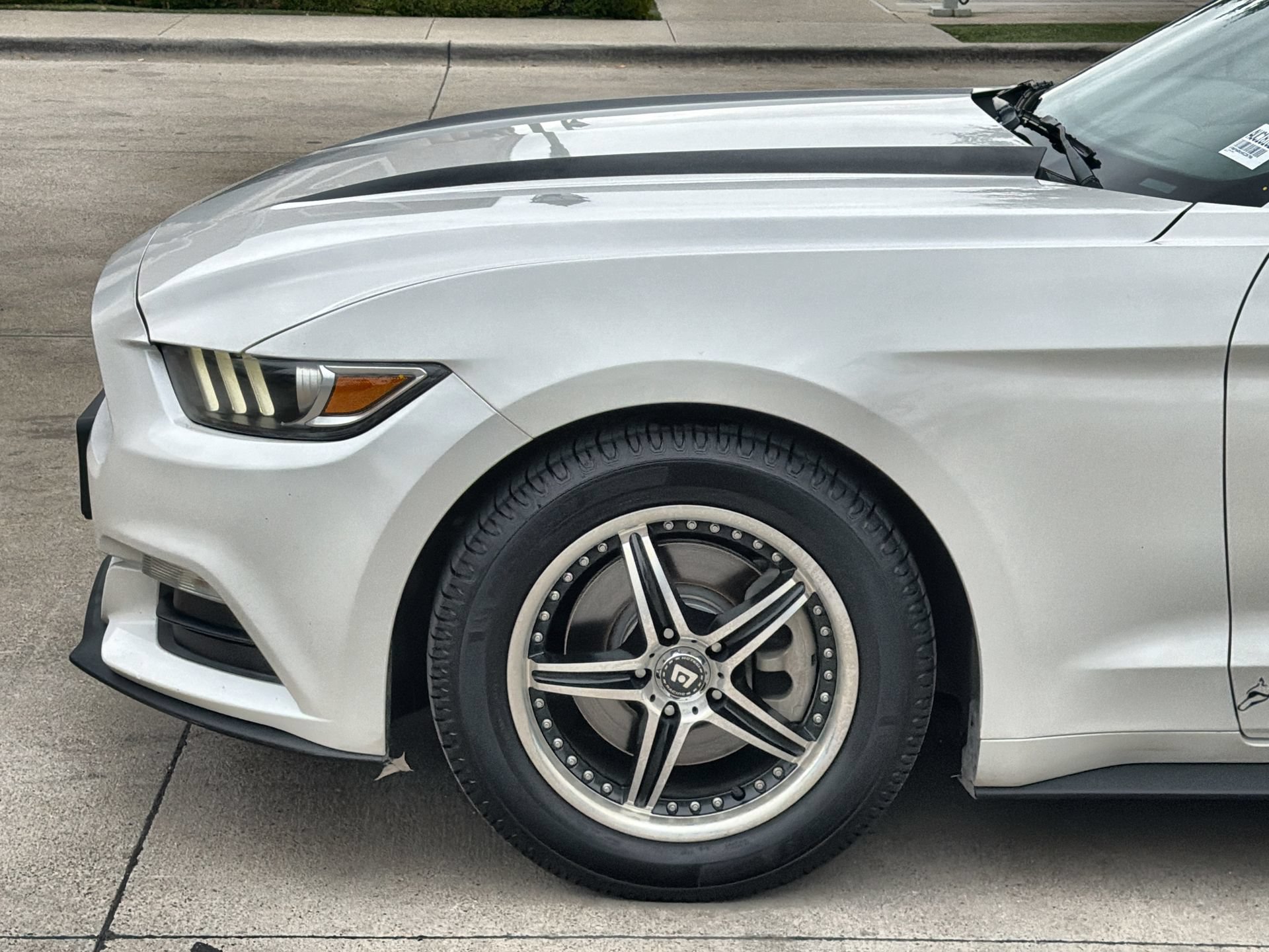 Certified 2017 Ford Mustang Coupe RWD image 10