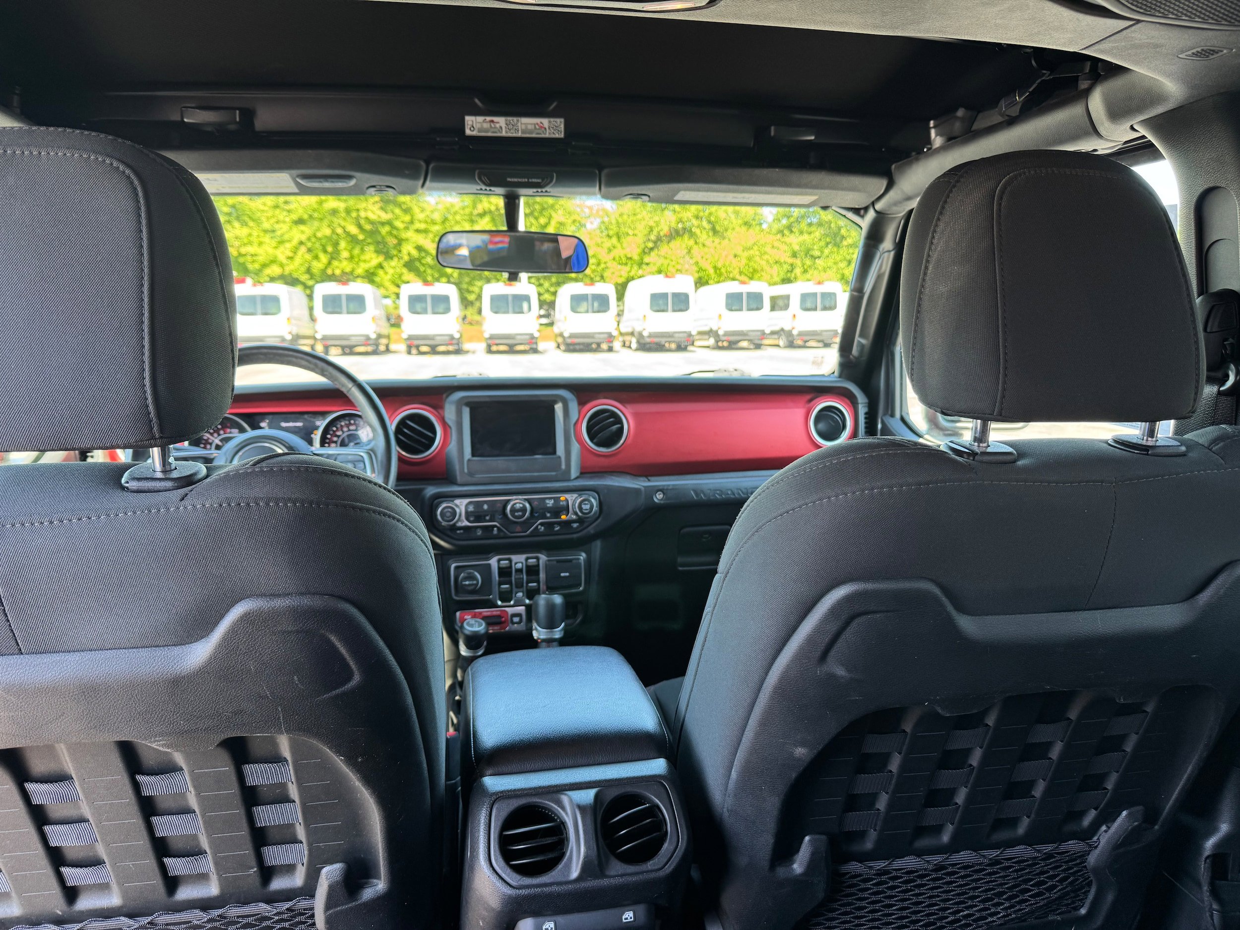 Used 2020 Jeep Wrangler Unlimited Rubicon w/ Dual Top Group AWD/4WD image 10