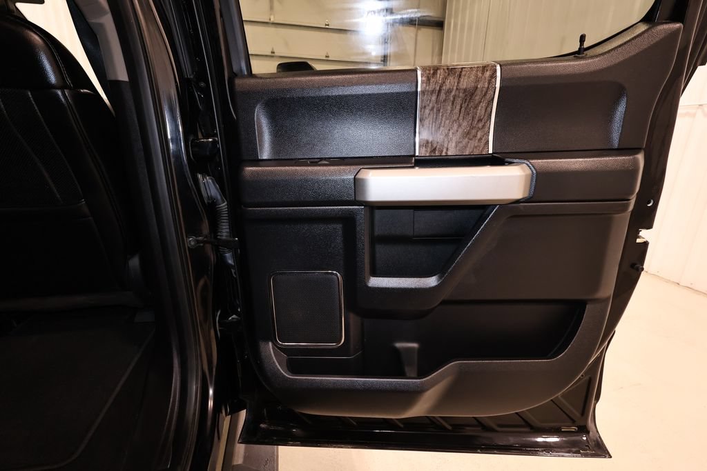Certified 2019 Ford F350 Lariat w/ Lariat Ultimate Package AWD/4WD image 18