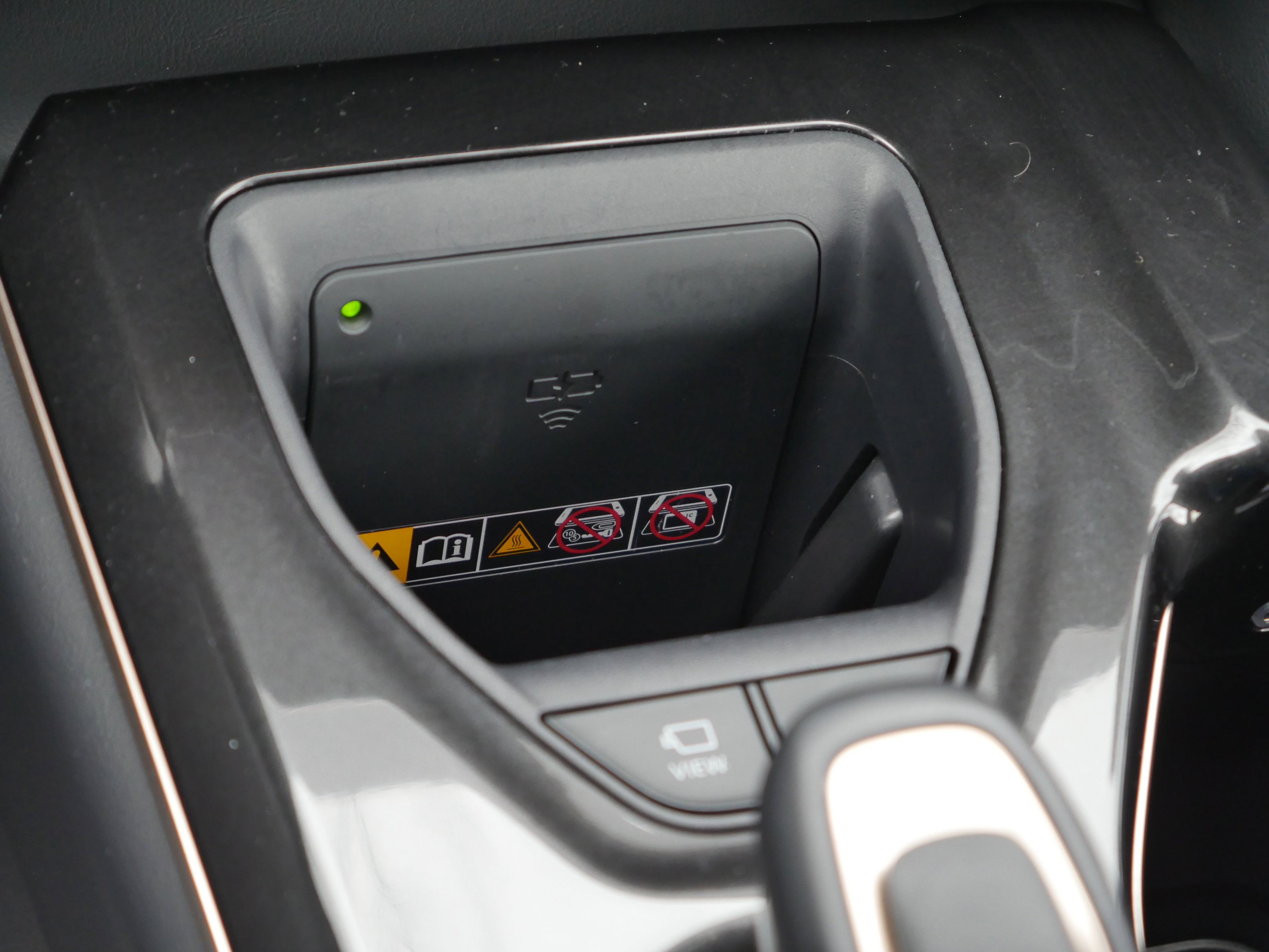 Used 2025 Toyota Crown Signia w/ Advanced Technology Package image 18