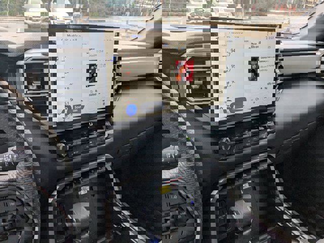 Used 2025 Toyota Tundra Limited image 24