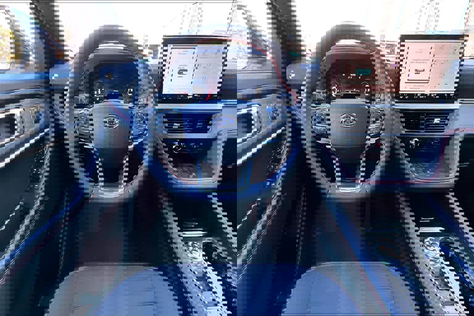 Certified 2025 Ford Explorer ST-Line w/ Premium Package image 13