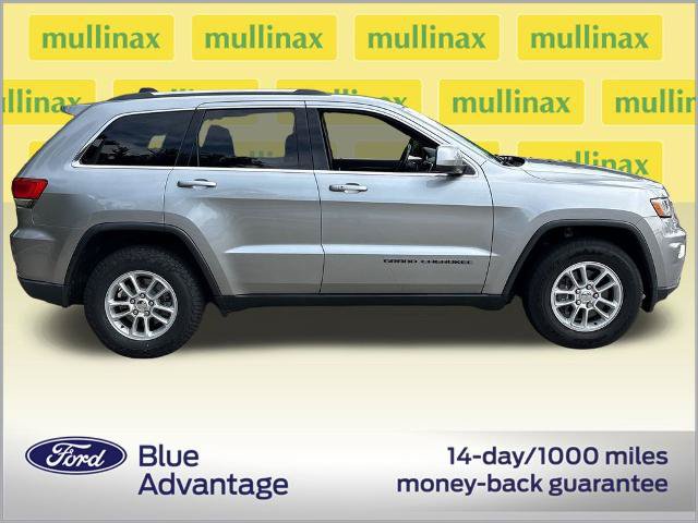 Used 2018 Jeep Grand Cherokee Laredo RWD image 2