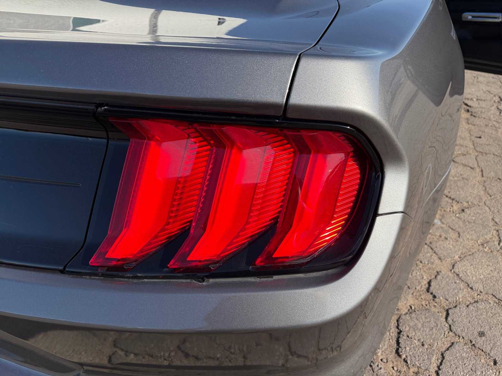 Certified 2021 Ford Mustang Coupe RWD image 28
