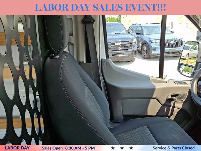 Certified 2025 Ford Transit 250 Low Roof w/ Exterior Upgrade Package RWD image 13