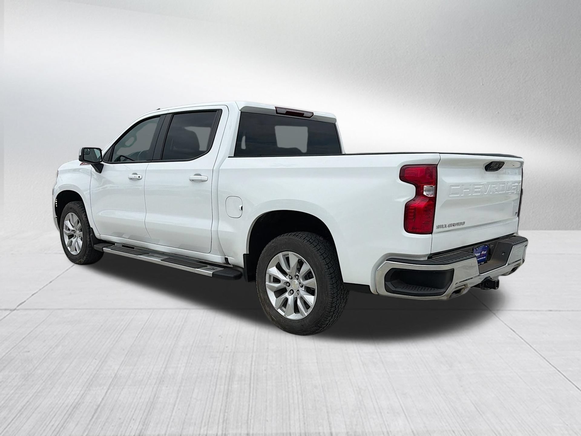 Used 2025 Chevrolet Silverado 1500 LT AWD/4WD image 10