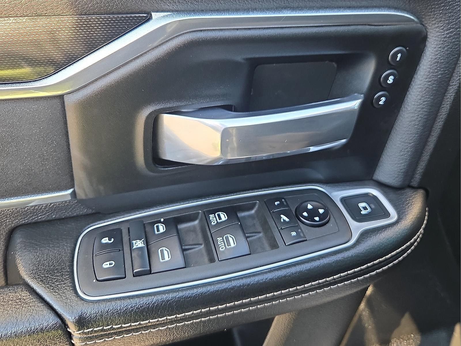 Used 2021 RAM 2500 Laramie image 13