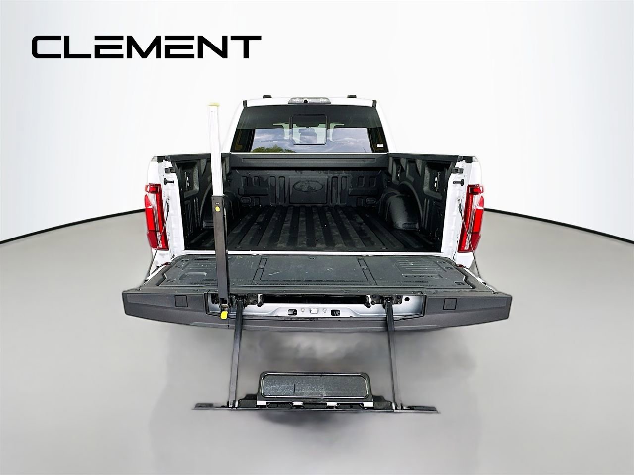 Certified 2025 Ford F150 Raptor w/ Equipment Group 803A Raptor R AWD/4WD image 11