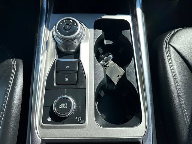 Certified 2023 Ford Explorer XLT w/ Equipment Group 202A AWD/4WD image 38