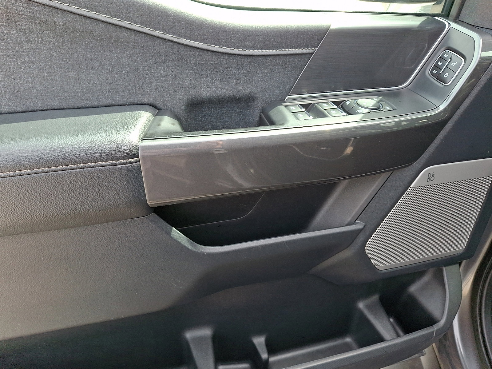 Certified 2023 Ford F150 Lariat w/ Equipment Group 502A High image 15