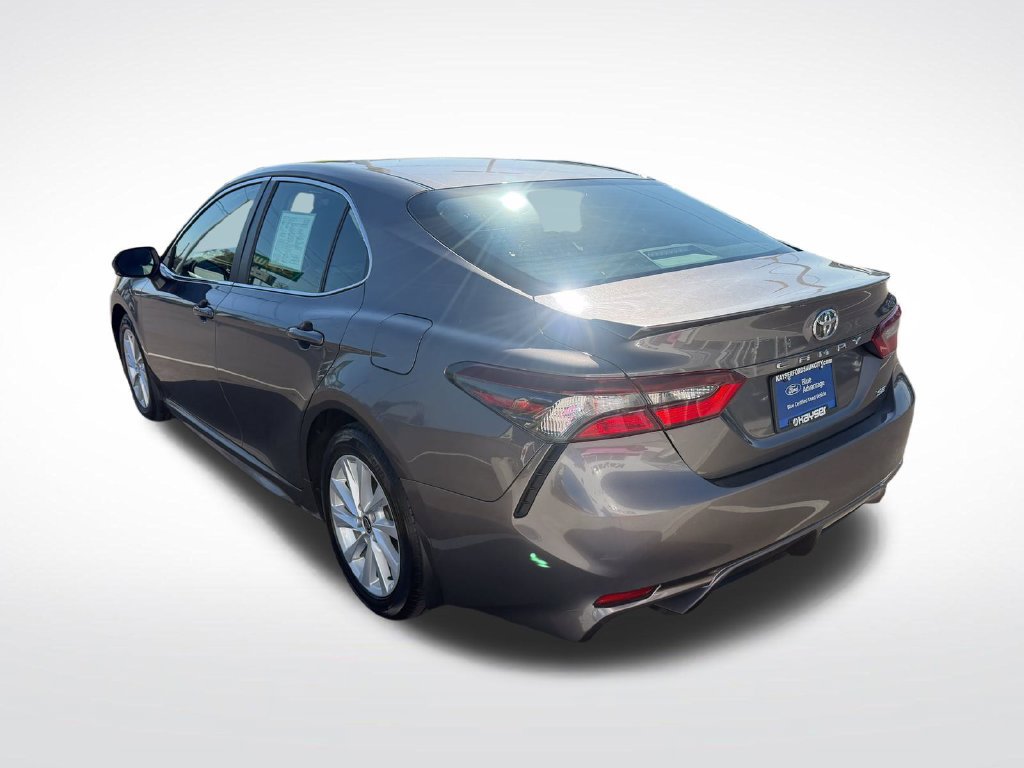 Used 2024 Toyota Camry SE FWD image 8