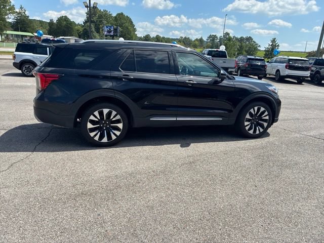 Certified 2025 Ford Explorer Platinum w/ LUX Leather Package AWD/4WD image 40