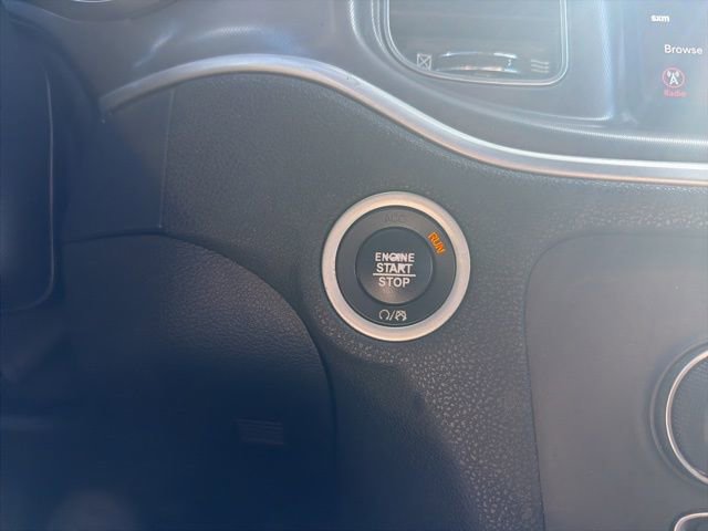 Used 2019 Dodge Charger SXT w/ Leather Interior Group image 40
