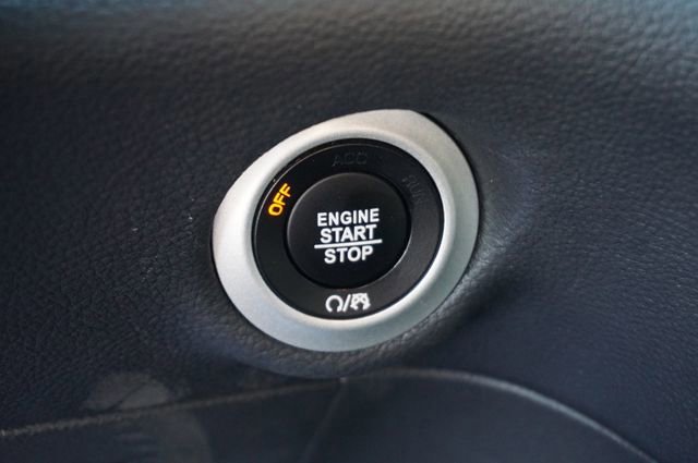 Used 2023 Chrysler Pacifica Touring-L w/ S Appearance Package image 24