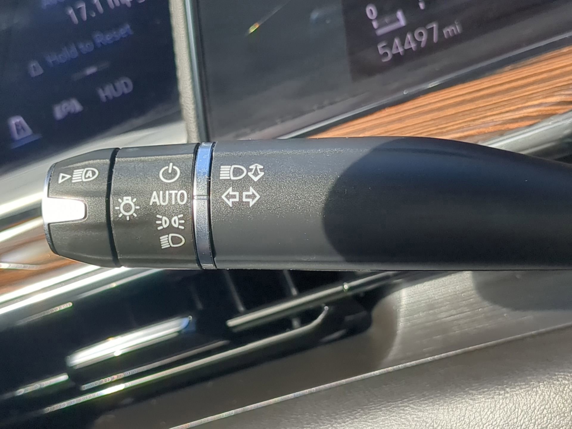 Used 2023 Cadillac Escalade Premium Luxury image 58